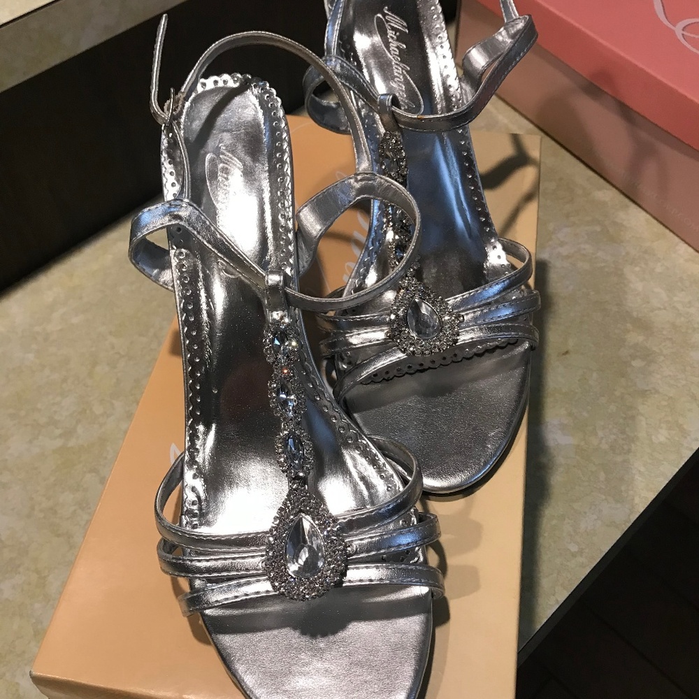 BLING! Special occasion shoes. Size 10